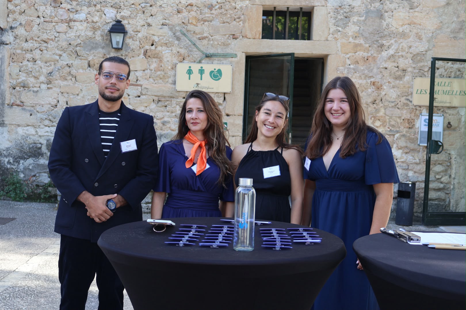 Les 20 ans de SIMAX au château de Flaugergues L'équipe commerciale et support de SImax