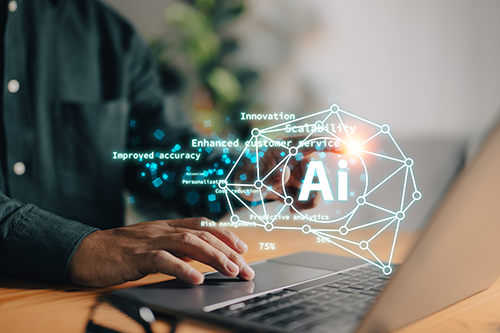 IA pour booster la performance des logiciels de gestion ERP ou CRM Utilisateur ERP-CRM interagissant avec interface holographique IA montrant analytics et données